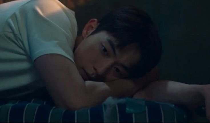 ini gaboleh ya hari ini rebahan aja ?