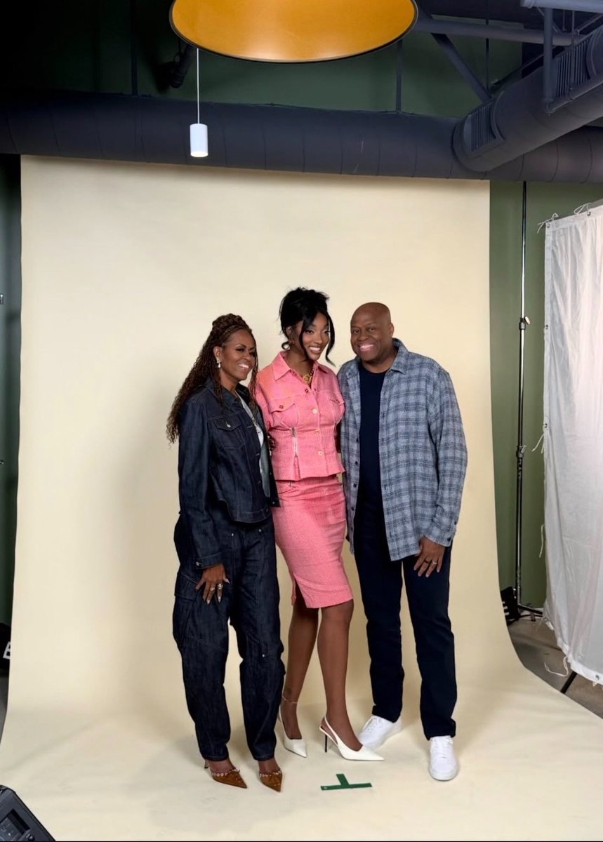 I talk hoops 🏀 tweet media