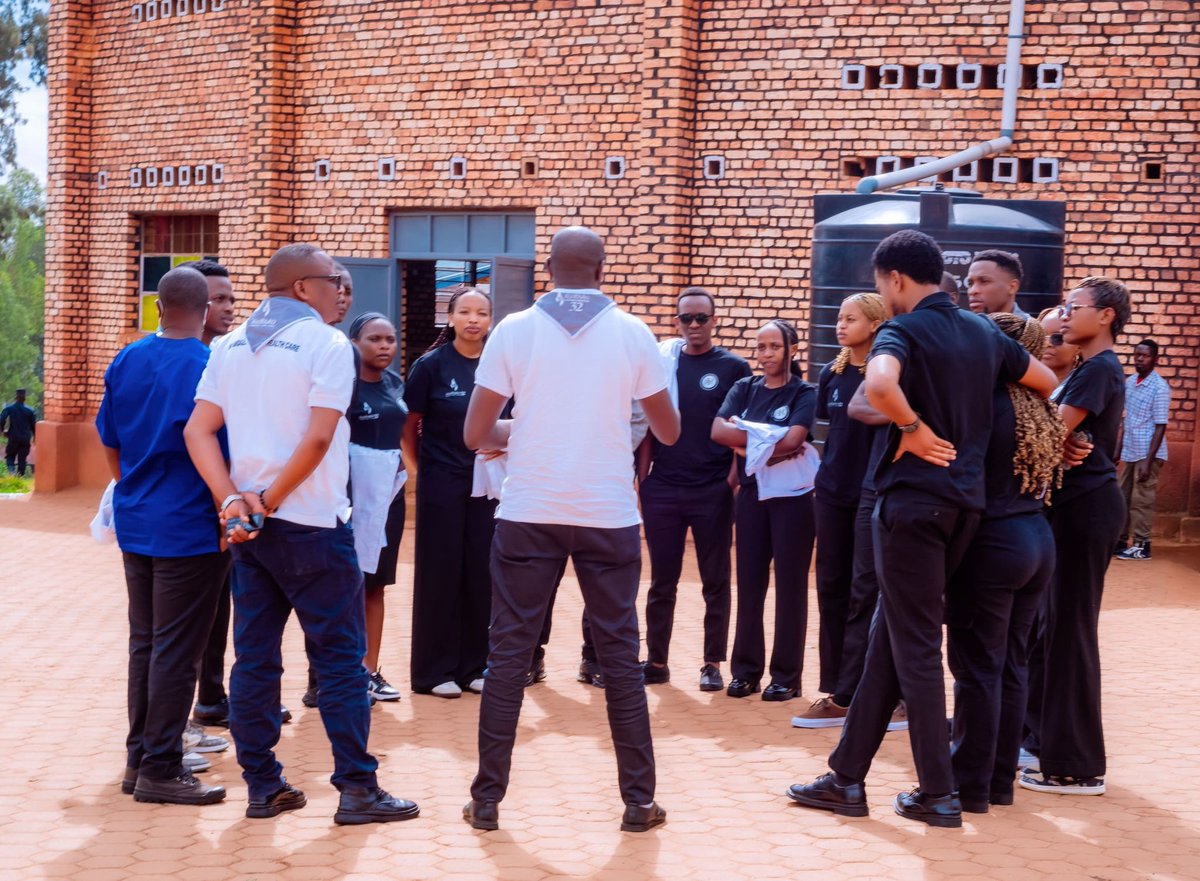 NyandazaSHCo250's tweet photo. Upon arrival, our CEO and Founder, Mulinda @mulindafrancoi4 , led a thoughtful briefing, emphasizing the important of ethical values, empathy and professionalism throughout the day. 
#GenocideAgainstTheTusti1994
#Rwanda https://t.co/j7iUd42IKe