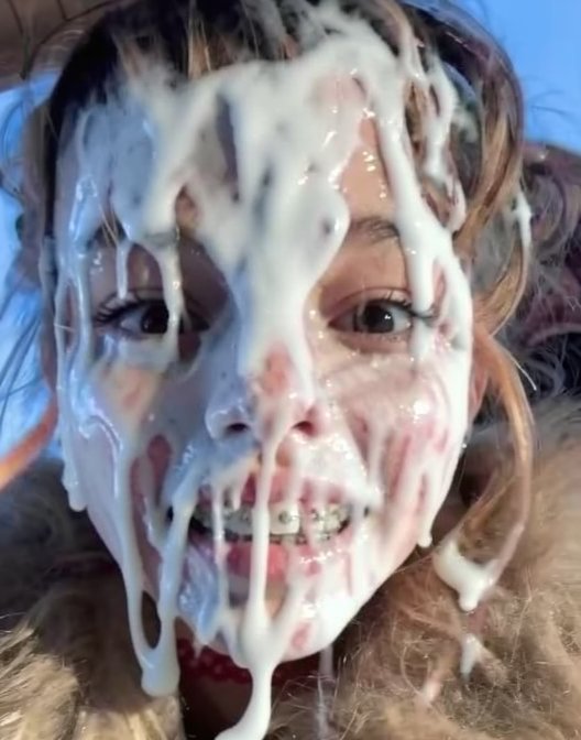 Th3OneTrueQueen tweet media