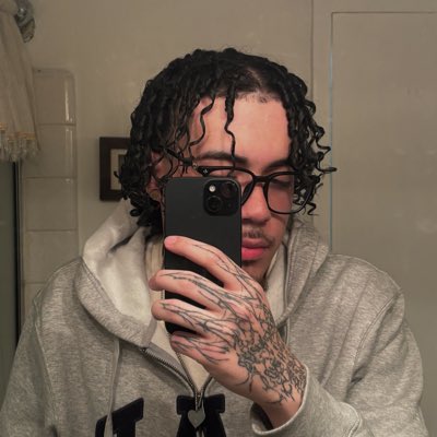 Gr3gAtron_'s tweet photo. #NewProfilePic https://t.co/FcgdpLIT6W