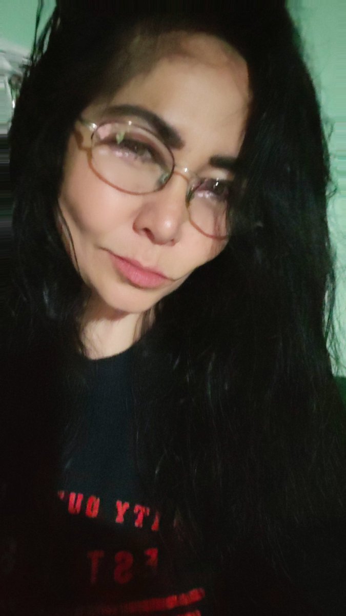 LidiaPrado18's tweet photo. "No tengan miedo de soñar en grande, de amar sin medida, de dar la vida" 
siempre para adelante 
que nuestro trabajo hable por nosotros 
trabajar y dar resultados 
feliz martes 🙏💜🌟🙏💜🌟🙏💜 https://t.co/xtQUMoqncw