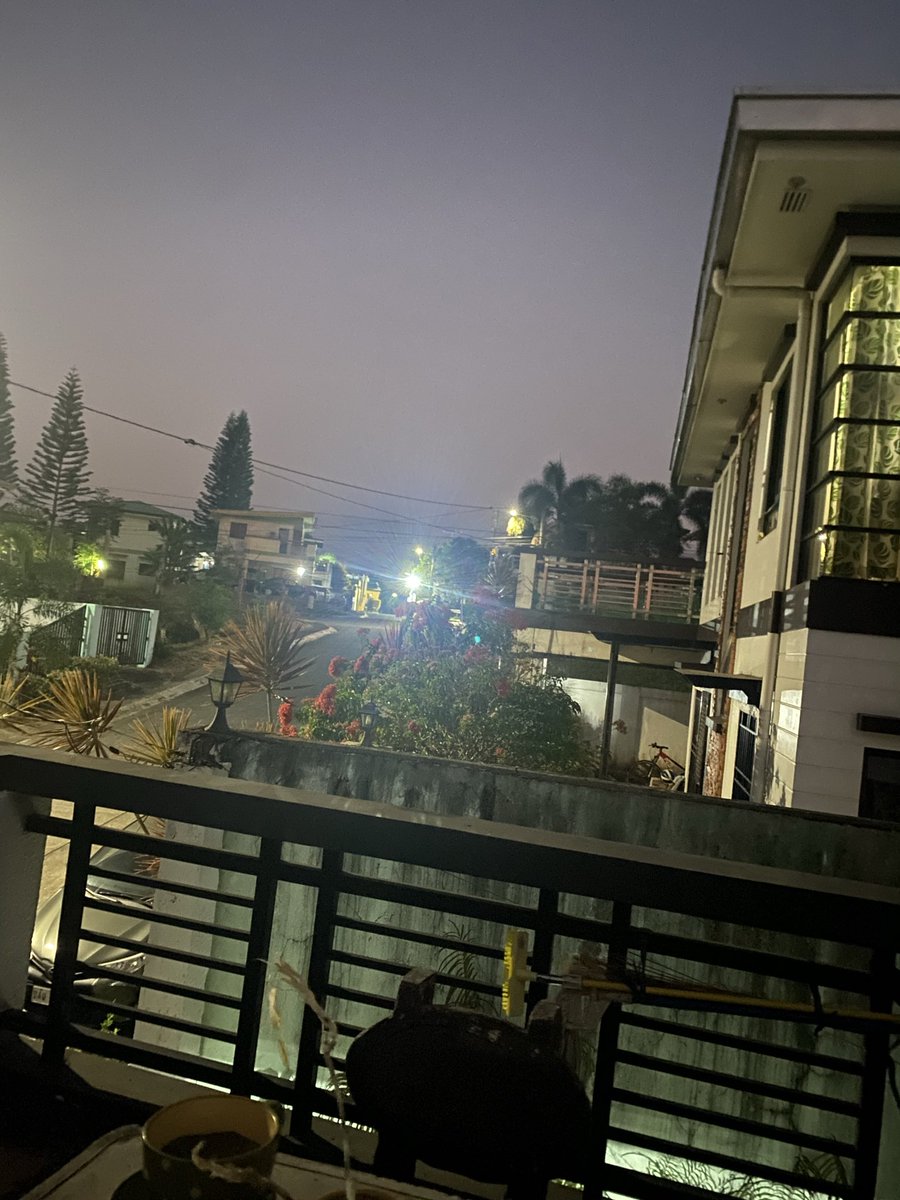 Mikkaverse88's tweet image. The VIEW from my room
#Home