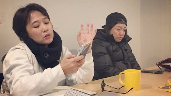 비행 tweet media