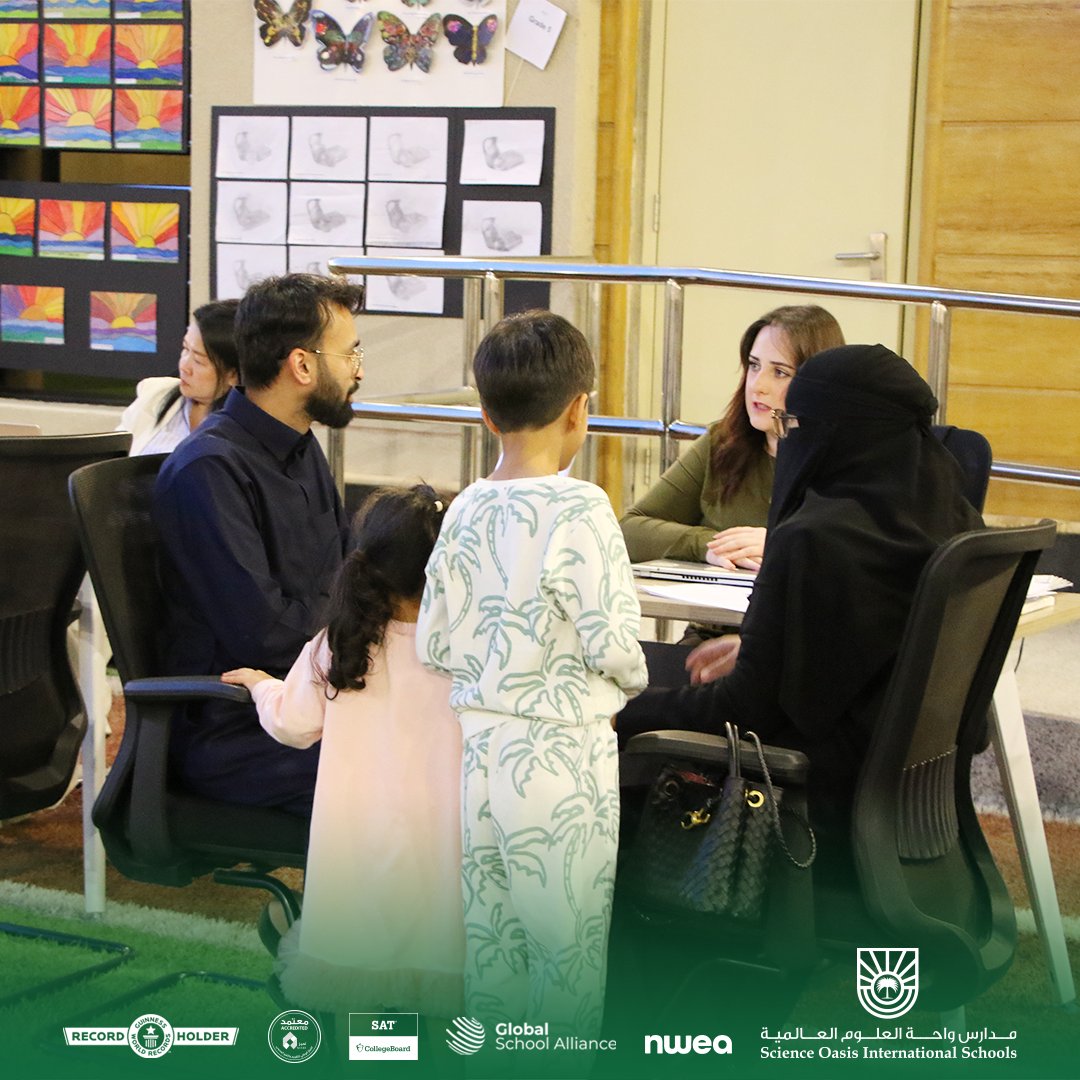 soissaudi's tweet image. Grateful for a successful Parent-Teacher Conference 📷📷
Thank you for being such an important part of our community!

#ScienceOasis #PTC #StrongerTogether #Education #SchoolCommunity