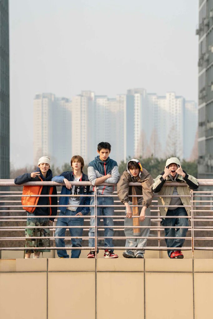 nicejames tweet media