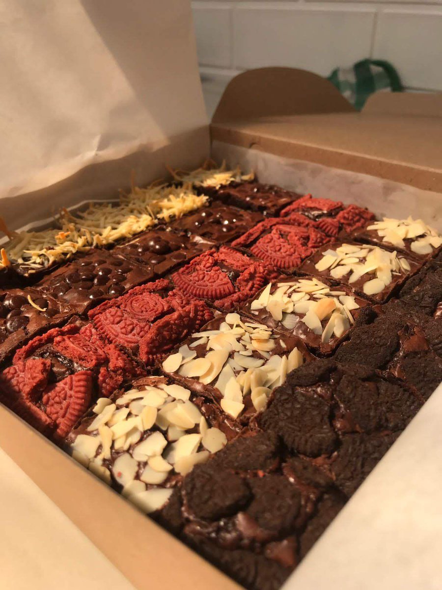 soberingtea's tweet photo. yuk beli my brownie 😣💗 https://t.co/wyF9EwJoWo