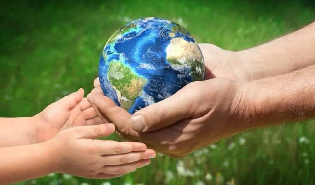 mahantpt03's tweet photo. #विष्णुपत्नी नमस्तुभ्यम् पादस्पर्शम् क्षमस्वमे...                 
Are we handing over the earth better than what we got, to the #GenNext? 
A fundamental question that every generation must ask itself.. #HappyEarthDay to all.!.
#श्रीमहंत2024 #officeofshrimahant https://t.co/b5bZYgn69T