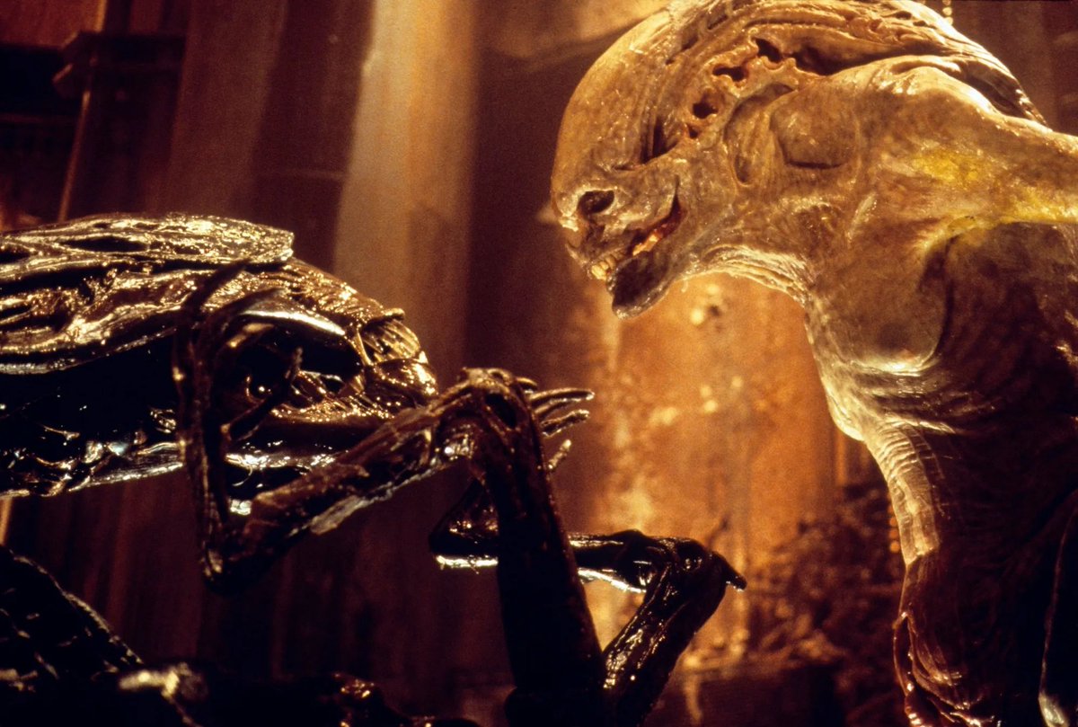 DT2ComicsChat's tweet image. Do you know what Alien Resurrection is?

It is literally every bad idea you could EVER come up with for an #Alien movie, all rolled into one film.