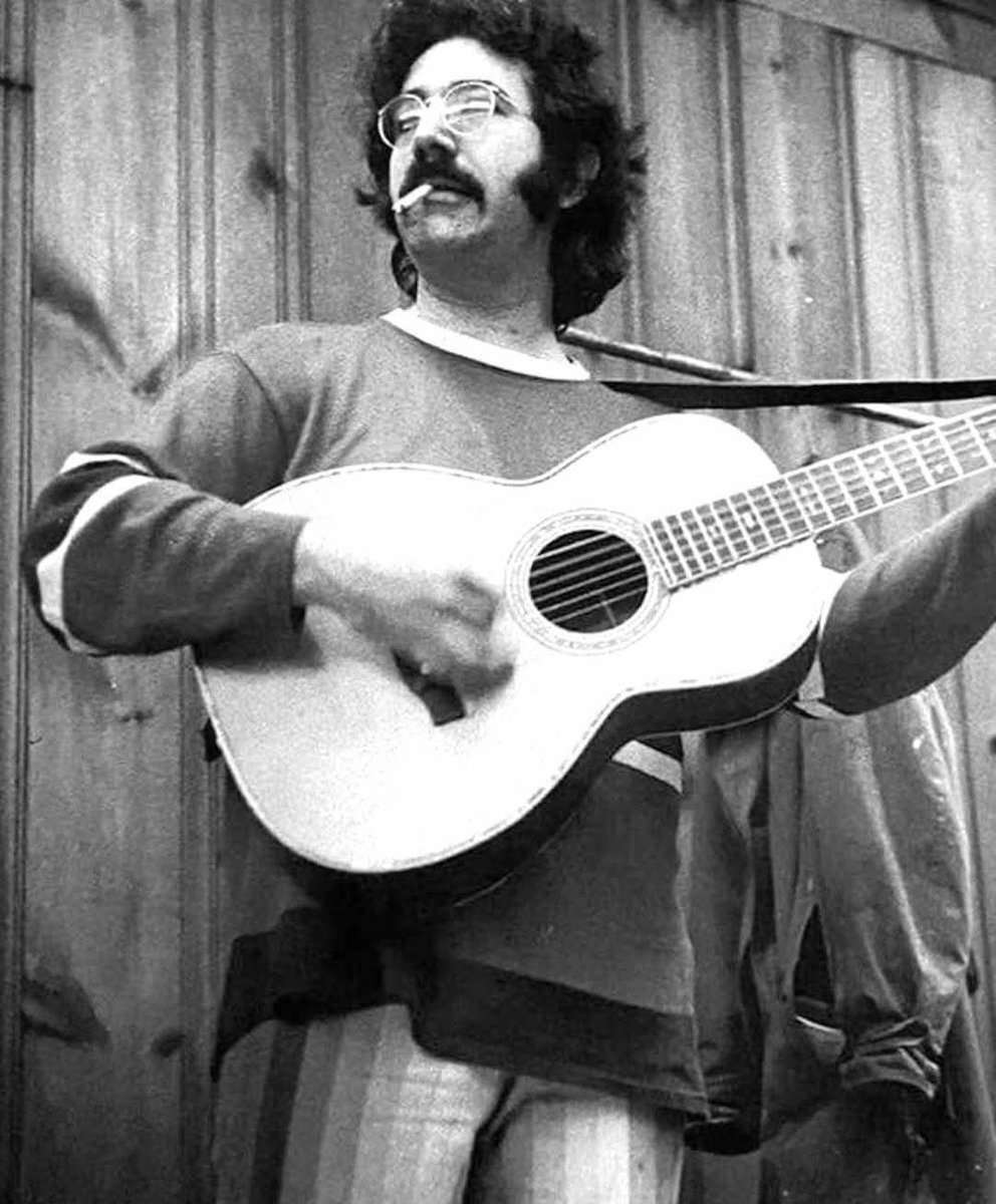 CPapasergio's tweet image. The Ark, Boston, MA, 4/22/69
delicious Mountains of the Moon and its gorgeous transition jam into an all-time great Dark Star &amp;gt; St.Stephen &amp;gt; 11 completely raging &amp;gt; Lovelight 
the good old #GratefulDead at the height of their power in 1969
archive.org/details/gd1969…
📷 Elliot Blinder