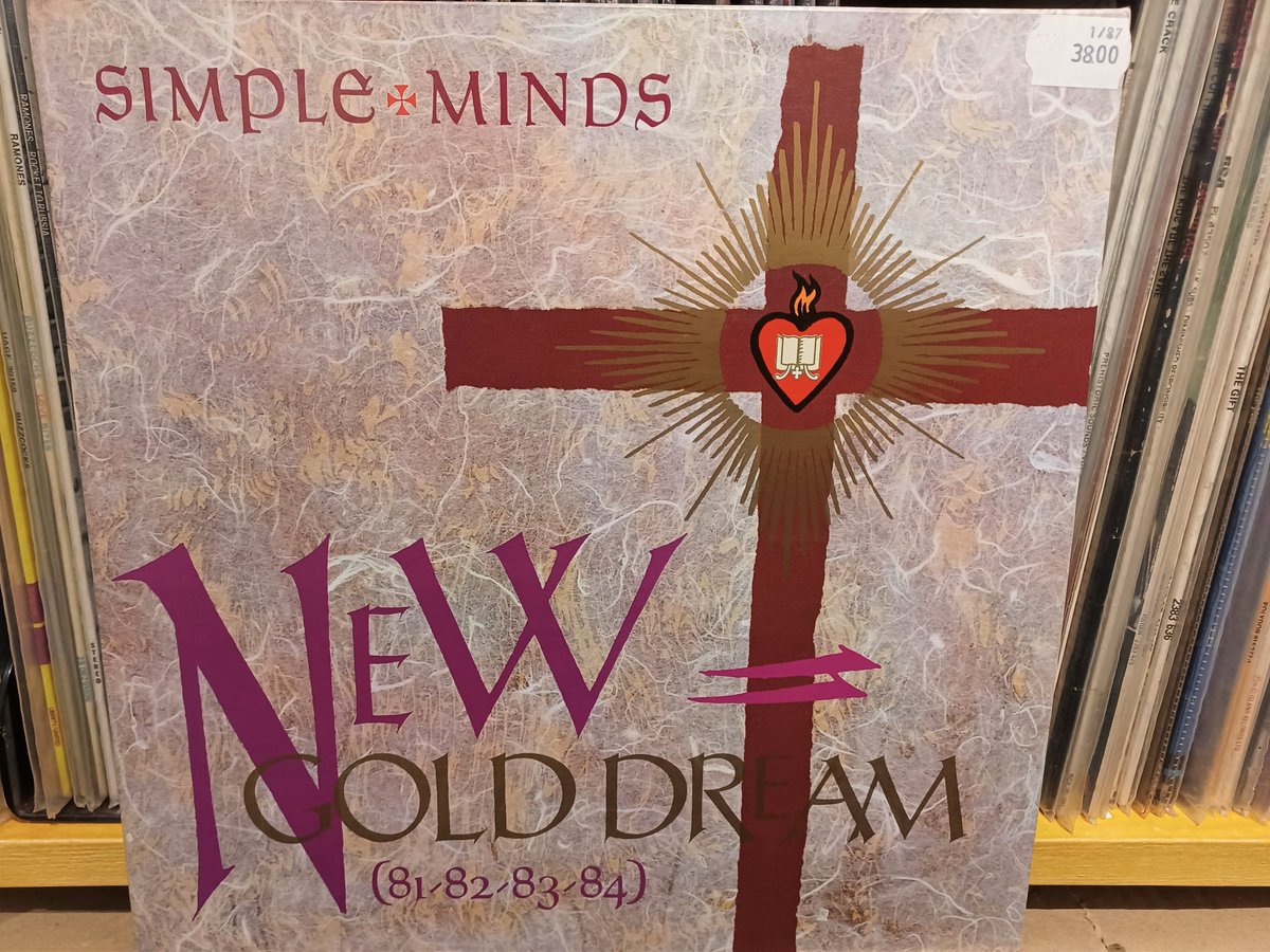philippe_buil's tweet image. #AlbumsThatShapedYourLifeExtraTime #SimpleMinds #NewGoldDream #NowPlaying #vinyl #rock #vinylrecords #NowSpinning #newwave #AlbumsYouMustHear 
@FatOldAnarchist @gunclub_music 
@LazyStardust5
@lee0969
