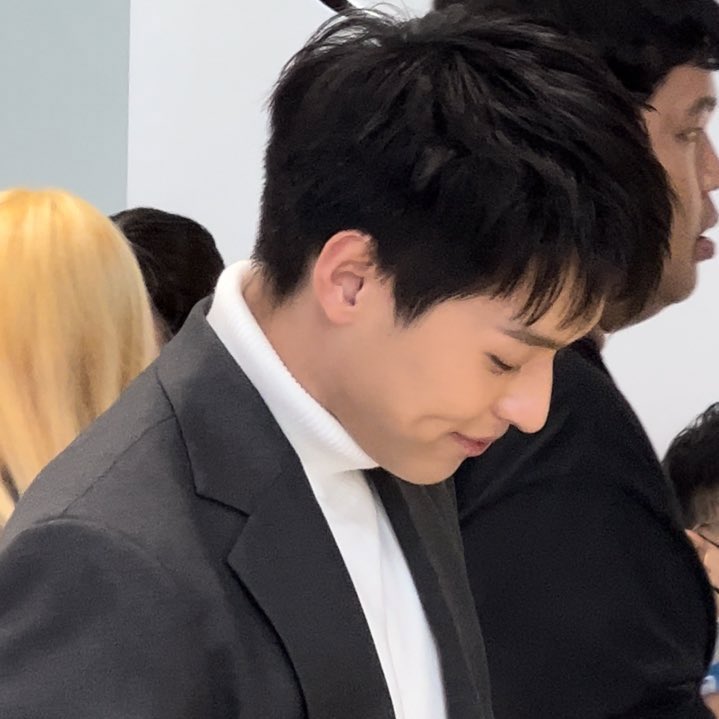 บทด* (slow🐢) tweet media