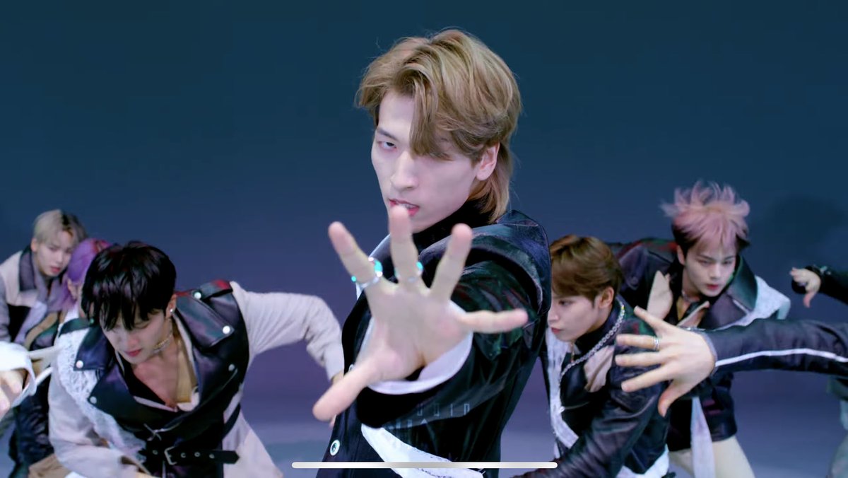 🐼ﾐﾅﾐ tweet media