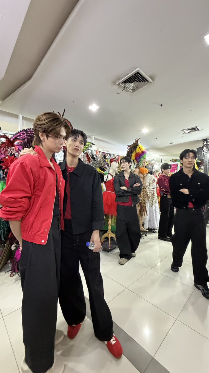 บุ๊คแป๋ว :🍅) tweet media