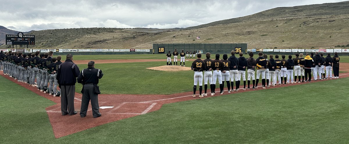 GalenaBombSquad's tweet photo. Pics & Vids from the Varsity vs. Manogue Game
Final Score 5-2 Manogue
⚾️ @aidentalonen6  on the mound w/4IP, 8K’s & 2BB
⚾️ @NathanCordell29  w/2H, 1-2B, 1R
⚾️ @GarrettBenefiel  w/2 singles
Complete album can be found here: https://t.co/wjgovP1n3Z
Next game is Thursday @ 3:45 vs. Damonte
Varsity plays @ Damonte
JV plays @ Home
#GalenaBaseball #GoldStandard #LetsGoGrizzlies