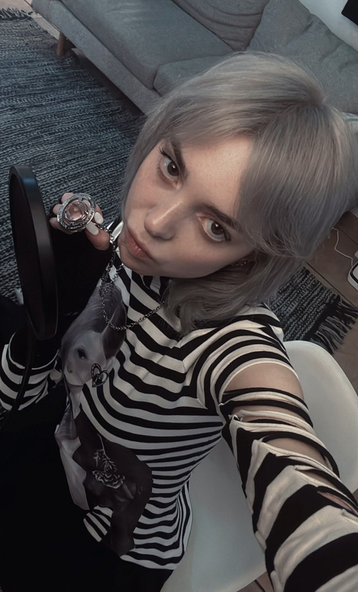 sophie powers tweet media