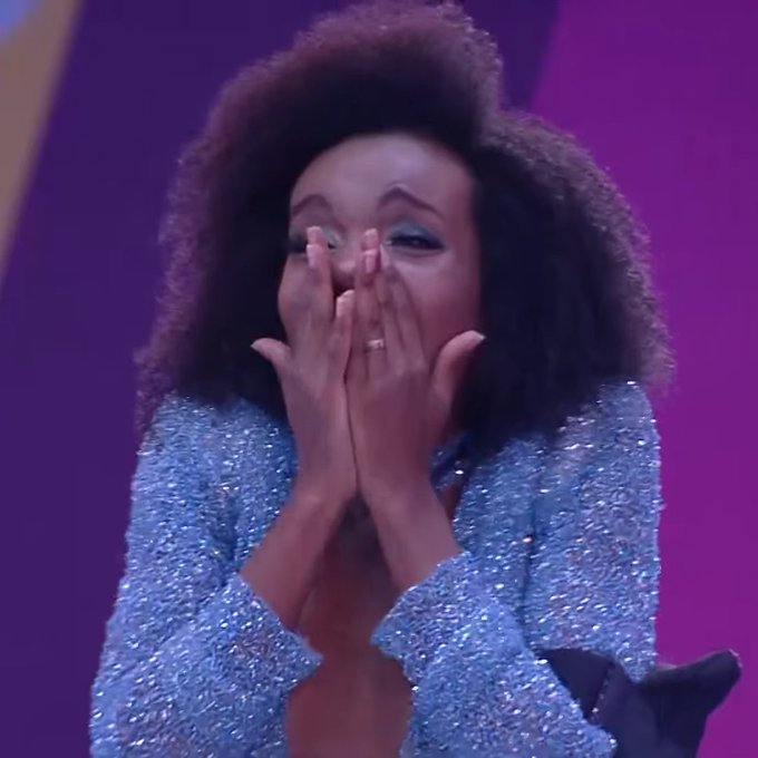 ZAMENZA's tweet photo. As audiências das finais do BBB: 

#BBB1: 59,0 (Bambam) 
#BBB2: 45,0 (Rodrigo)
#BBB3: 55,0 (Dhomini)
#BBB4: 56,0 (Cida)   
#BBB5: 57,0 (Jean)   
#BBB6: 51,0 (Mara)   
#BBB7: 48,0 (Alemão)   
#BBB8: 46,0 (Rafinha)   
#BBB9: 41,0 (Max)   
#BBB10: 41,0 (Dourado) 
#BBB11: 25,9 (Maria)   
#BBB12: 26,0 (Fael) 
#BBB13: 29,0 (Fernanda) 
#BBB14: 23,7 (Vanessa)   
#BBB15: 26,5 (Cézar)   
#BBB16: 29,3 (Munik)   
#BBB17: 29,1 (Emilly)   
#BBB18: 33,0 (Gleici)   
#BBB19: 25,1 (Paula)
#BBB20: 34,2 (Thelma)  
#BBB21: 34,1 (Juliette)  
#BBB22: 25,9 (Arthur Aguiar) 
#BBB23: 19,7 (Amanda)  
#BBB24: 26,8 (Davi)  
#BBB25: 17,6 (Renata) - a pior média da história.
#BBB26: 20,3 (Ana Paula).