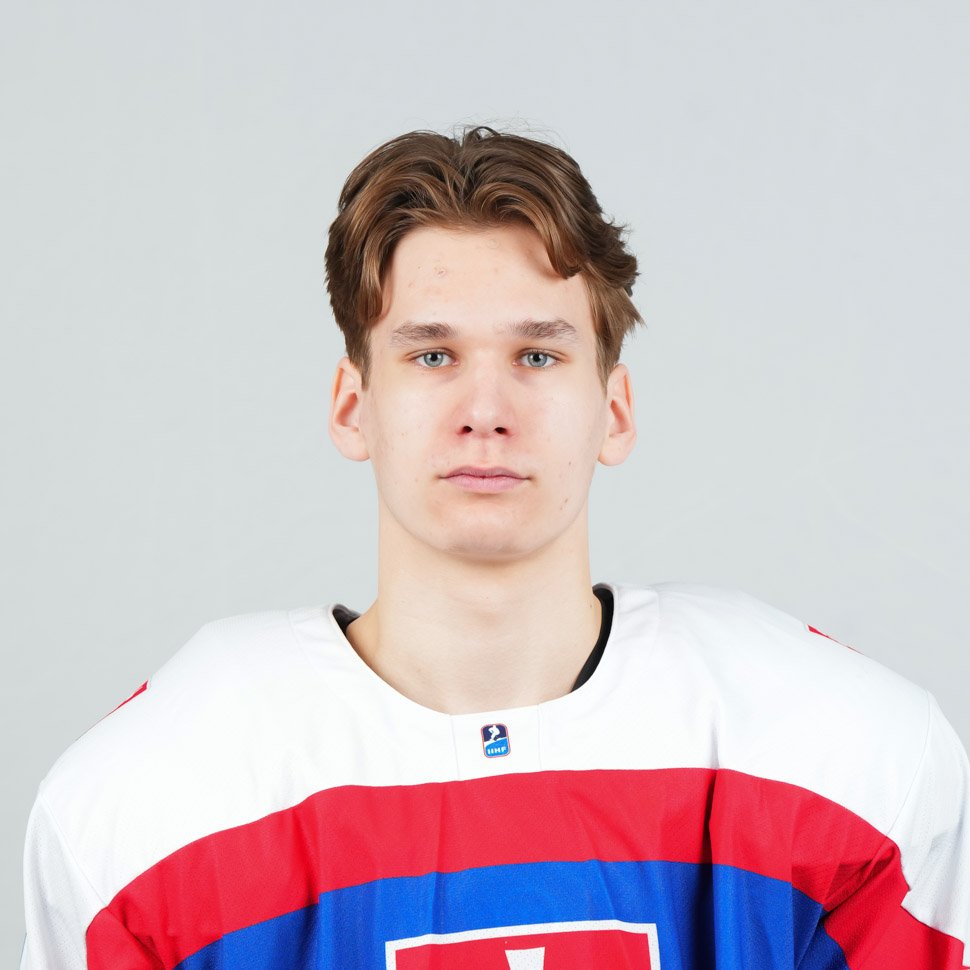 MichalovskyM's tweet image. 🍀 NHL Draft Prospects in Team Slovakia at the #U18MensWorld:
#22 Adam Goljer (RD, 188/88)
#15 Jakub Floriš (RD, 191/88)
#11 Lucian Bernát (RW, 192/90)
#30 Samuel Hrenák (G, 190/86)

#HockeySlovakia #FutureIsNow
