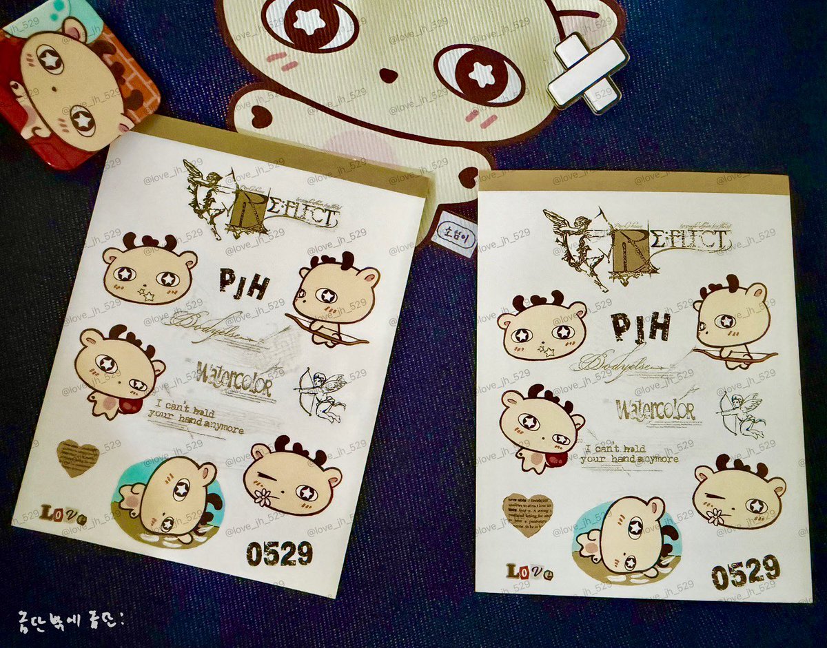 박지훈 <같은 자리> 팬미팅 나눔 ❤️

- 일 자 : 25일 (토) 

☆ (오프닝팬미 소심이-에 이은)
     같은자리팬미 소심이 Ver.  핀버튼 약 20개
☆  【𝗥𝗘:𝗙𝗟𝗘𝗖𝗧】 컨포 소심이 리무버블 스티커
     유광, 무광 각15개

올해도 역시 소심해서 어케 드려야할지는 아직 ..