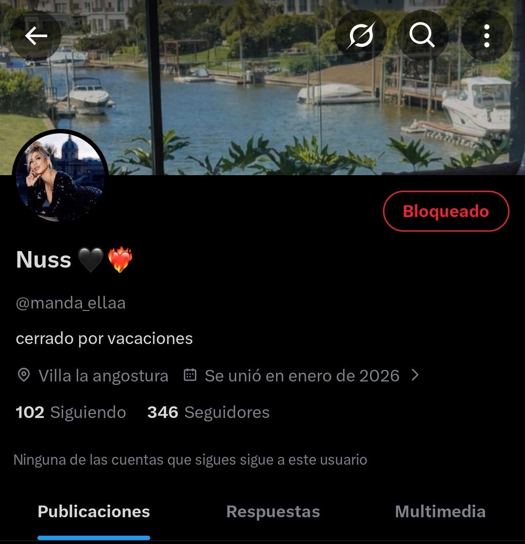 soymikazuares's tweet photo. Buenas noches comunidad
aca la persona que esta detrás de la cuenta nuss, intima amiga de "selvita" rebeca.. 
No solo maneja esa cuenta. También clona cuentas.... demasiado tiempo al pedo tiene la señora AAJAJAJAJA https://t.co/WueuFWg6WQ