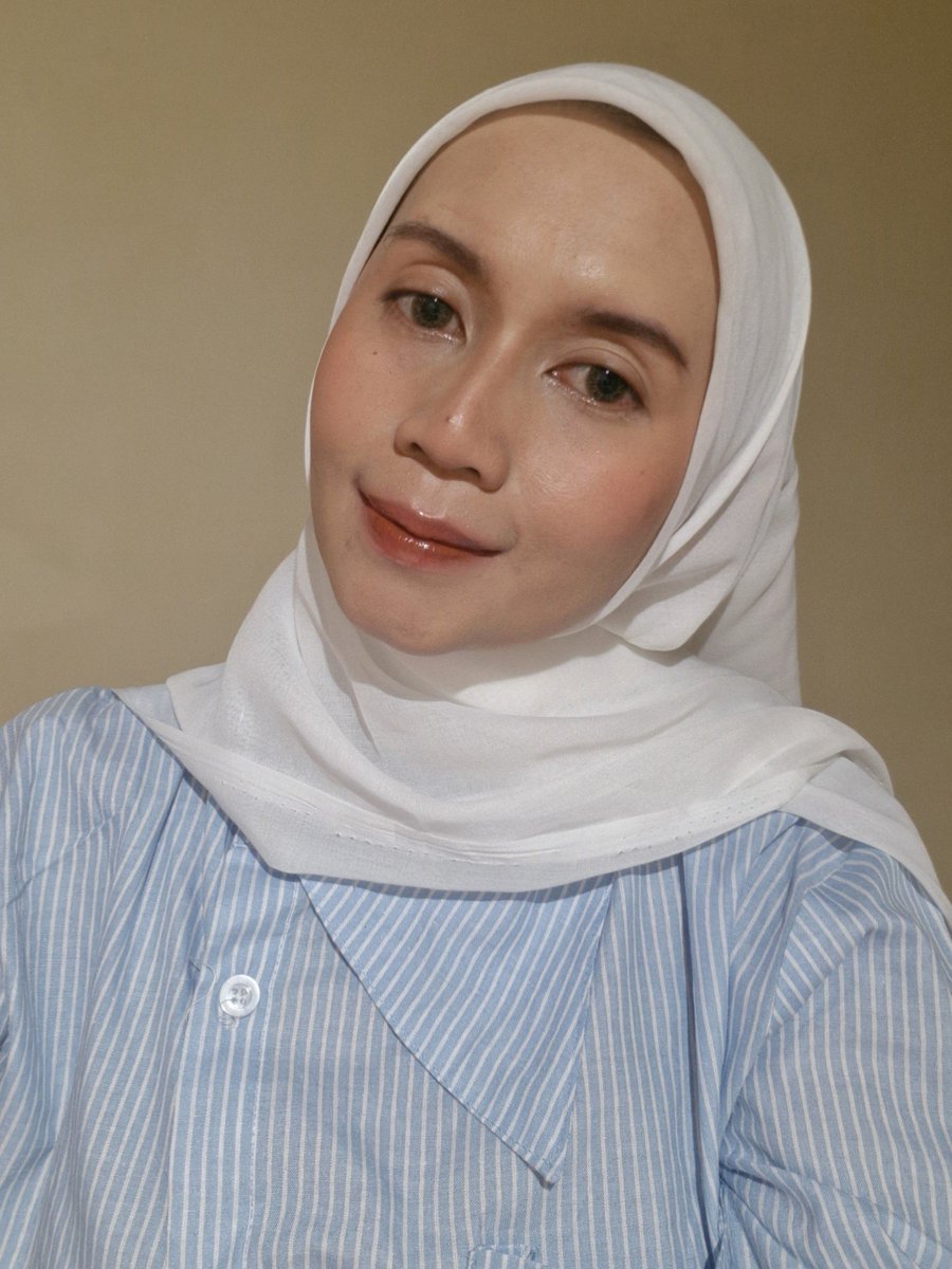 rurulistyana's tweet photo. Ada soflens senyaman ini buat daily use 👀

No kering,No ganjel https://t.co/fKHbetvhyh