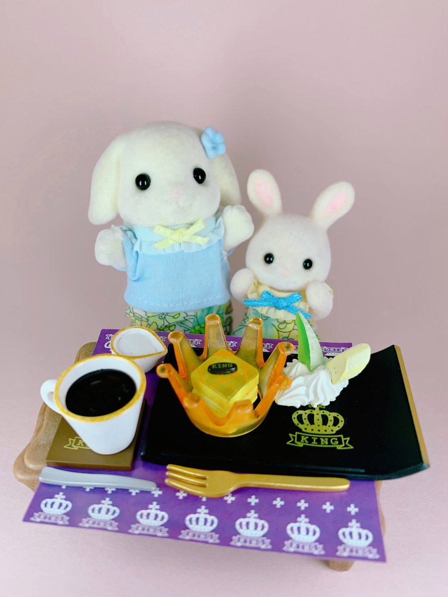 開封！

このカフェdeケーキ🍰シリーズはシルバニアには少し大きめ

とっても精巧なので復刻されたら追加で欲しいな♡