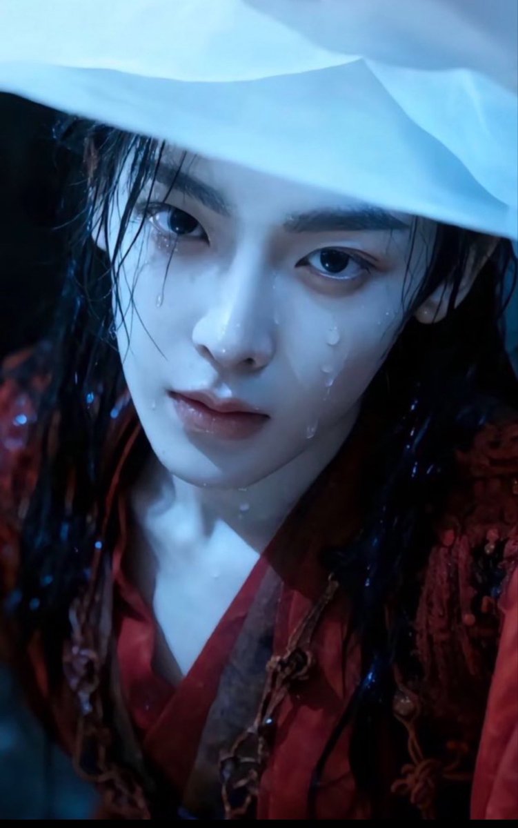 CdramaBloom's tweet photo. 🍉 iQIYI costume romance drama #SnowOnTheHairpin 

Adapted from the novel of same name by An Ni Wei 

Rumored Cast: #HouMinghao #XiangHanzhi

Palace intrigue, forbidden love, rivalry, FL disguise herself as mute x powerful and refined official ML, hidden identity, struggles. https://t.co/i5nN1CryYo
