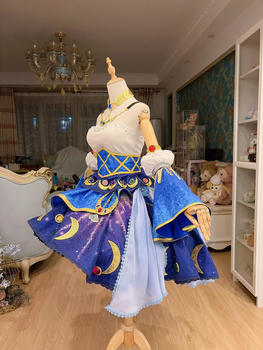 Qun100's tweet photo. 美月 https://t.co/Gvv19QYLih