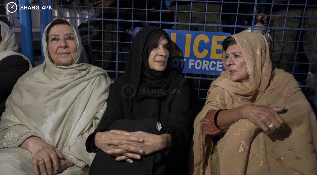 #EndUnlawfulDetentionOfKhan

Tuesday is a family and lawyers meeting day with Imran Khan. This is his right under the jail manual, reinforced by a full bench High Court order permitting us to meet our brother.

For over a year, we have traveled to Adiala Jail every Tuesday, only