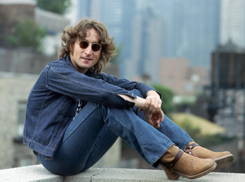 TheTwinPowers's tweet image. "Turn off you mind, relax and float down the stream." 

John Lennon 
#quote 
from Tomorrow Never Knows (1966) 

.
#Wednesdayvibe