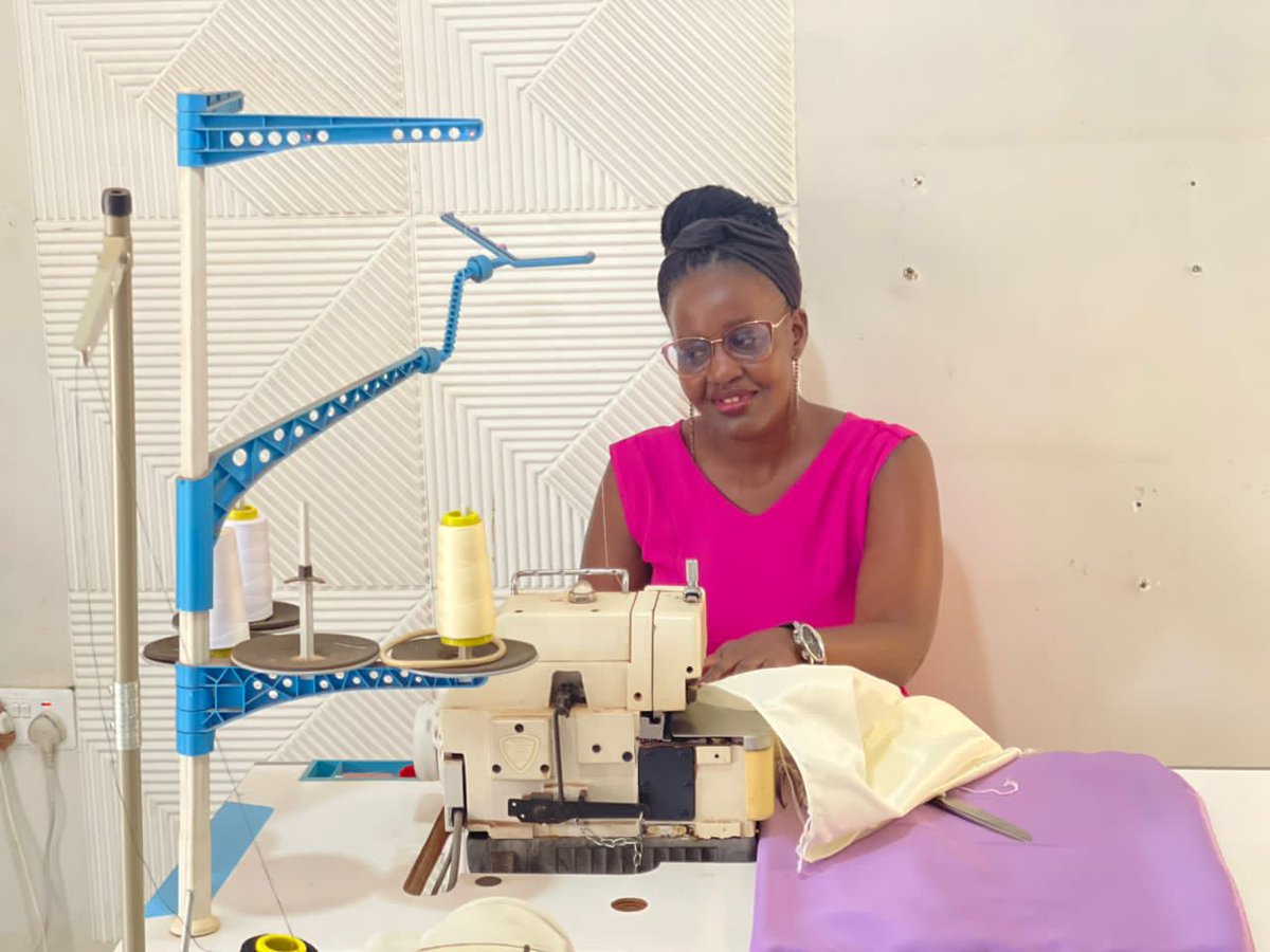 Katambulajulie3's tweet photo. Join our tailoring class.
WhatsApp / Call to enroll 0782200875
@dc_coutureug
#TailoringSkills #LearnToSew #SewingWorkshop #FashionDesignTraining #HandmadeWithLove #StitchingSchool #DIYFashion https://t.co/eYRi559oje