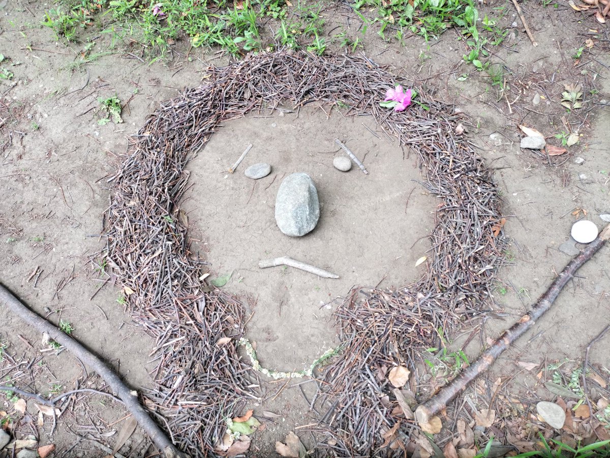 insanity37tomo's tweet image. 横浜にバンクシー現る！
💟and☮️
 #JAPAN #Art  #Banksy  #Yokohama  #LOVE＆ #Peace  #横浜  #公園  #アート   #TOMØ