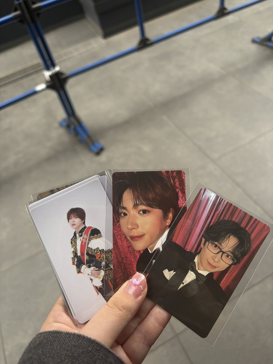 取引垢 tweet media