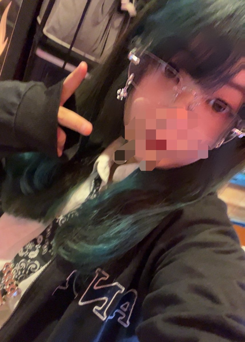 ﾓｶﾁ tweet media