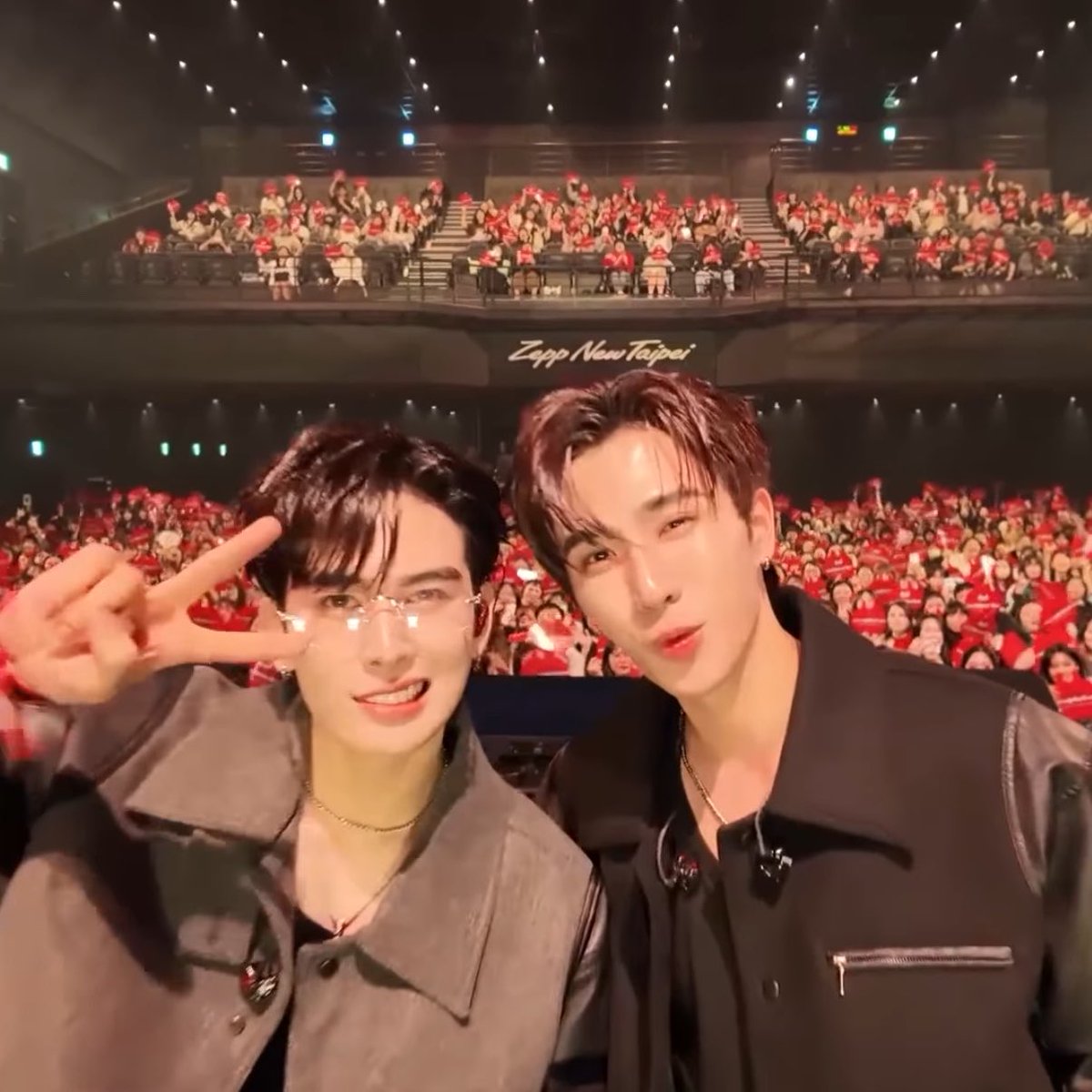 paww🍎 tweet media