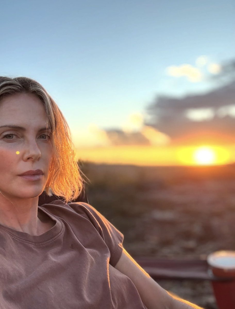 Charlize Theron tweet media
