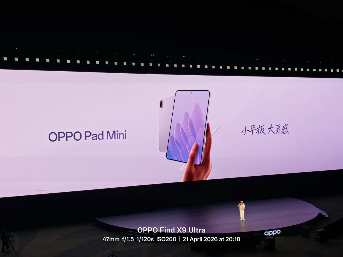 AlexGTech1's tweet image. If the OPPO Pad Mini ever comes to Europe/US it's game over for the iPad Mini 🤯

🧠 Snapdragon 8 Elite Gen 5 (on a mini tablet!!)
🧈 144 Hz, 1000 nits display
🪒 5.39mm thin

And check out those bezels in the video... 💀

#OPPO #OPPOPadMini #Apple #iPadMini #ShotOnSnapdragon