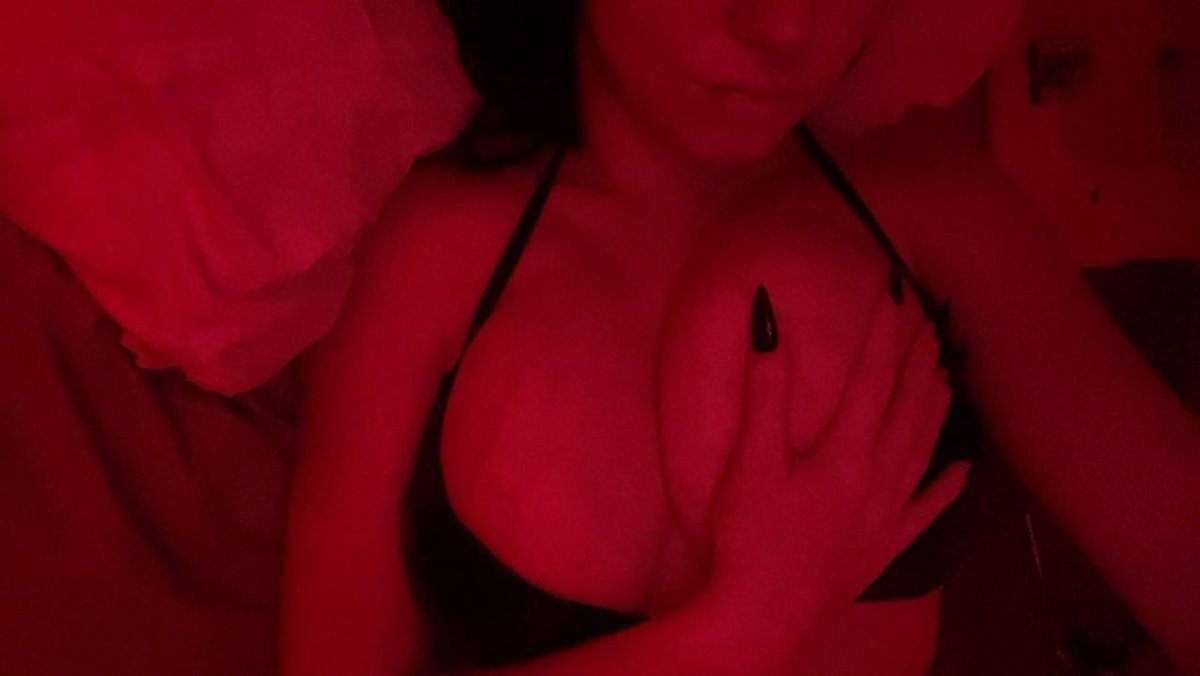 mel mayumi tweet media