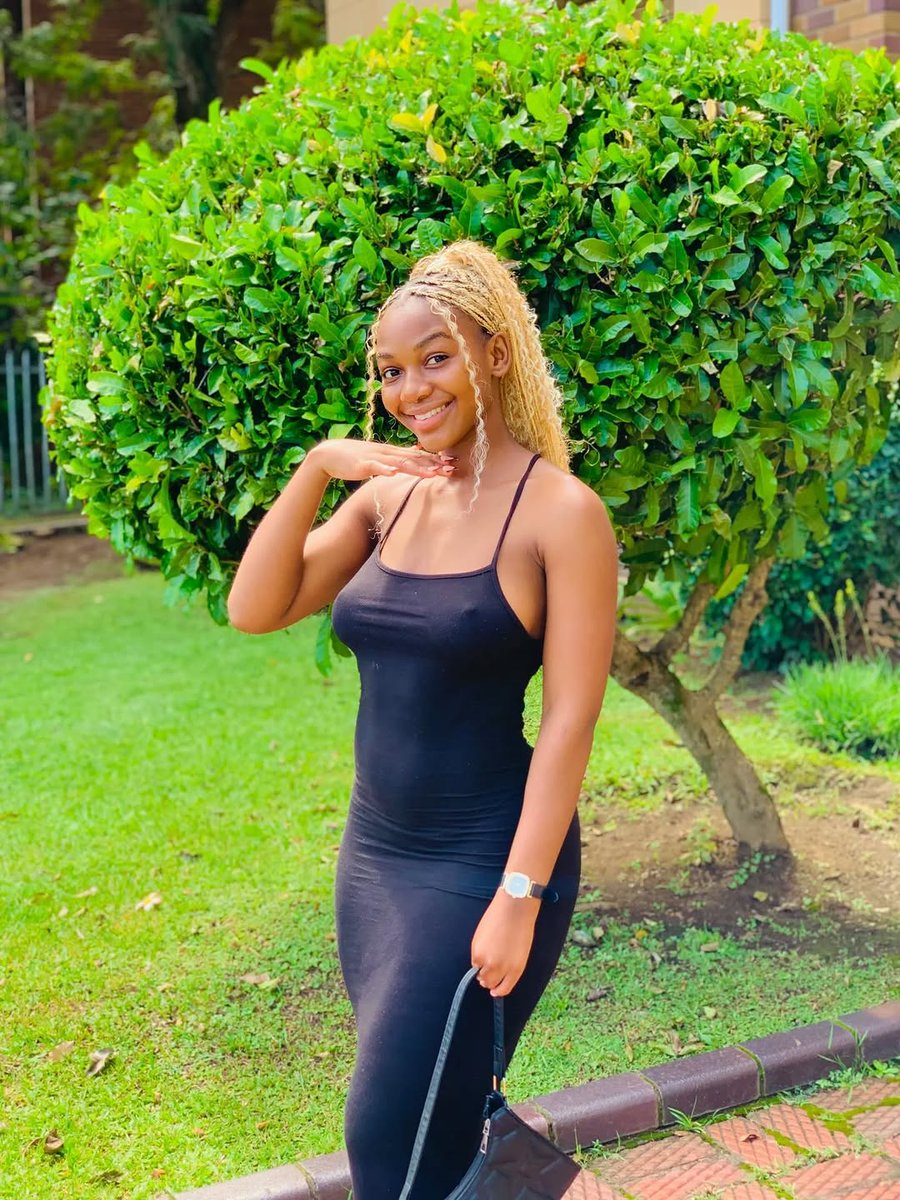 Meerah💫 tweet media