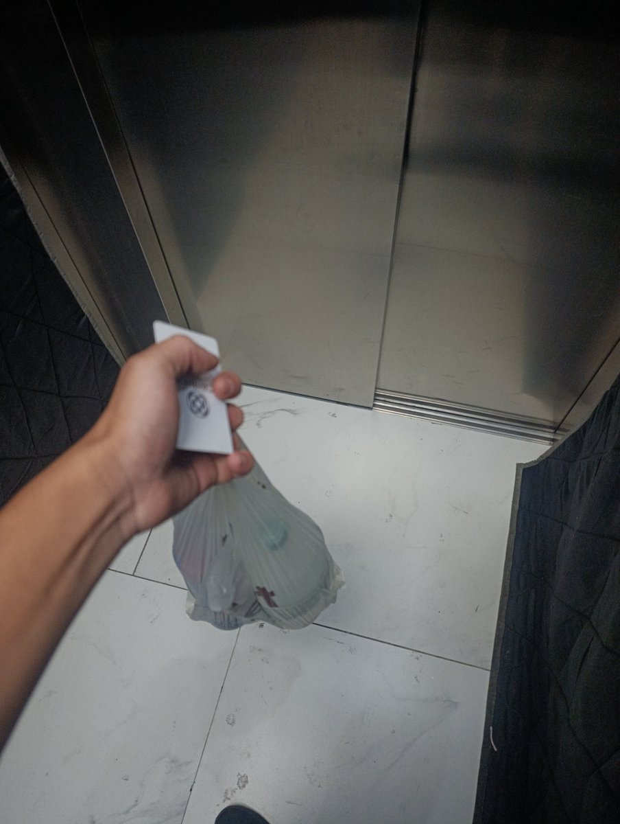 Rubén R Single tweet media