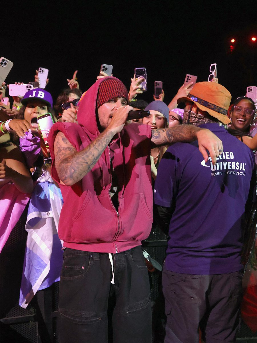 Justin Bieber tweet media