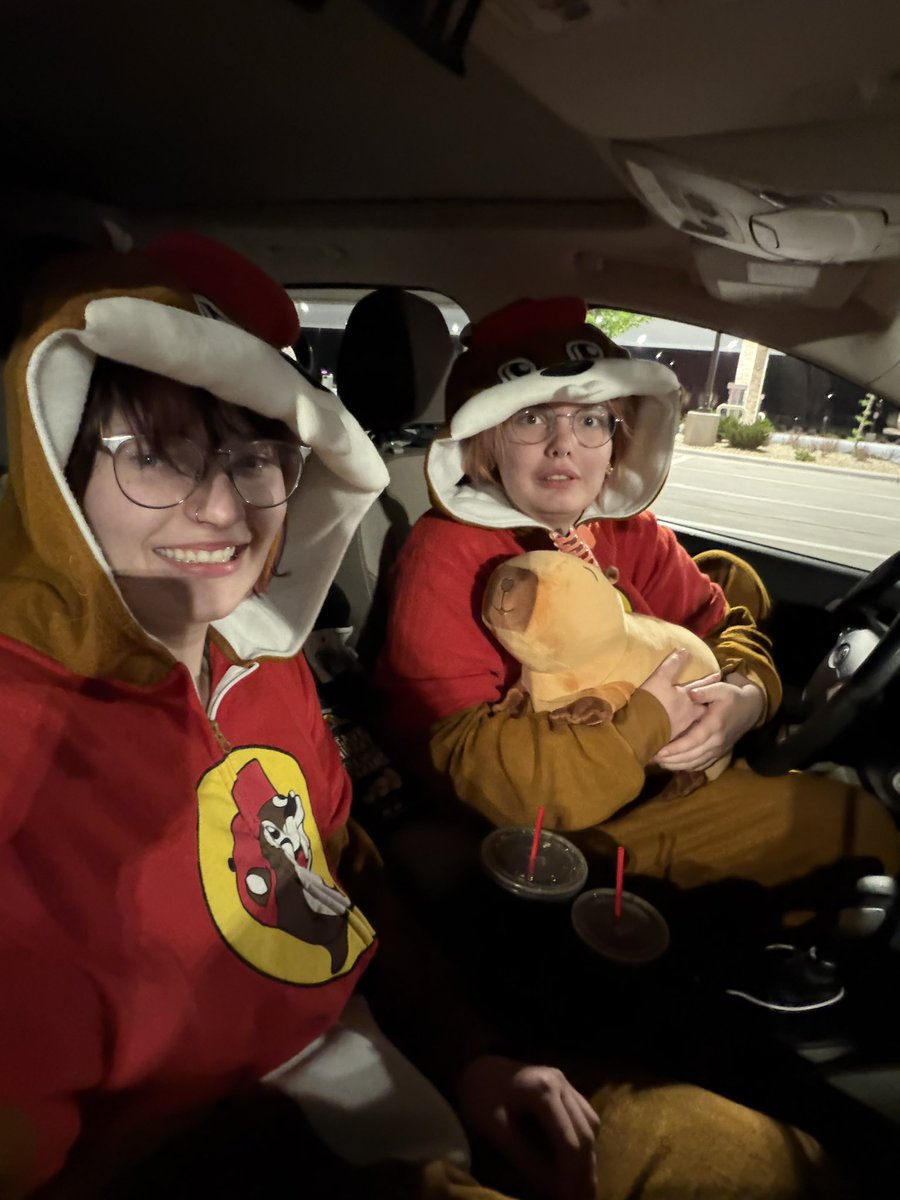 kira 🌟 tweet media