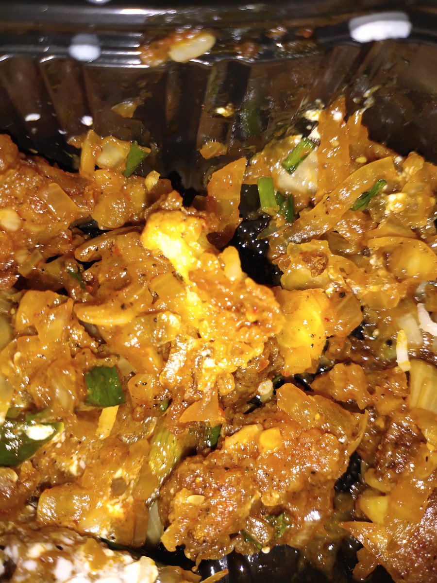 PARTH07__'s tweet photo. Recently i ordered fried rice and paneer chilli combo from Zomato but i received gobhi chill. Registered a complain through their mail I'd but they are declining the request and saying we are unable to take further action.Dear @zomato @deepigoyal @nch1915 have a look at pics https://t.co/GCvje9zn6n