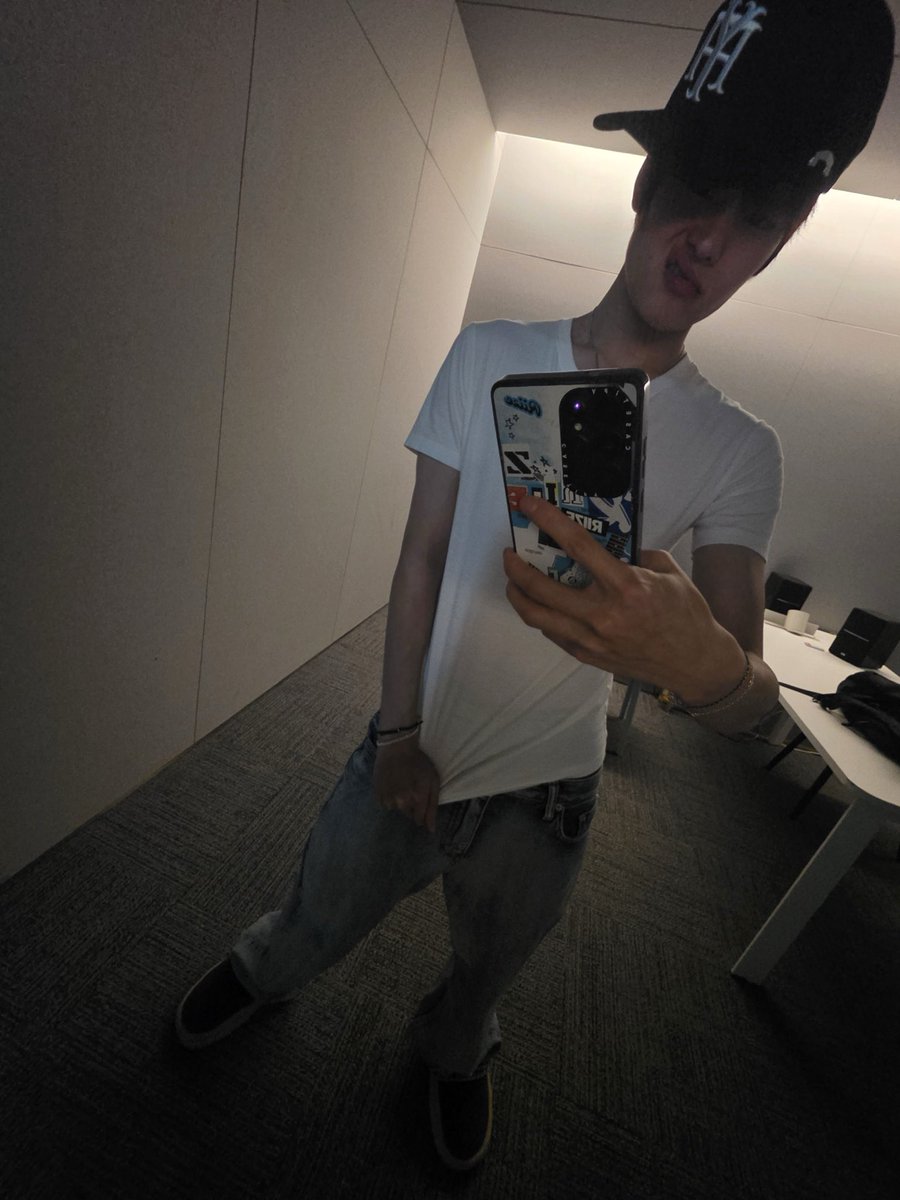 Ttorriiz's tweet photo. 조음 ㅋㅋ #soheecore https://t.co/WjWZG2dTnQ
