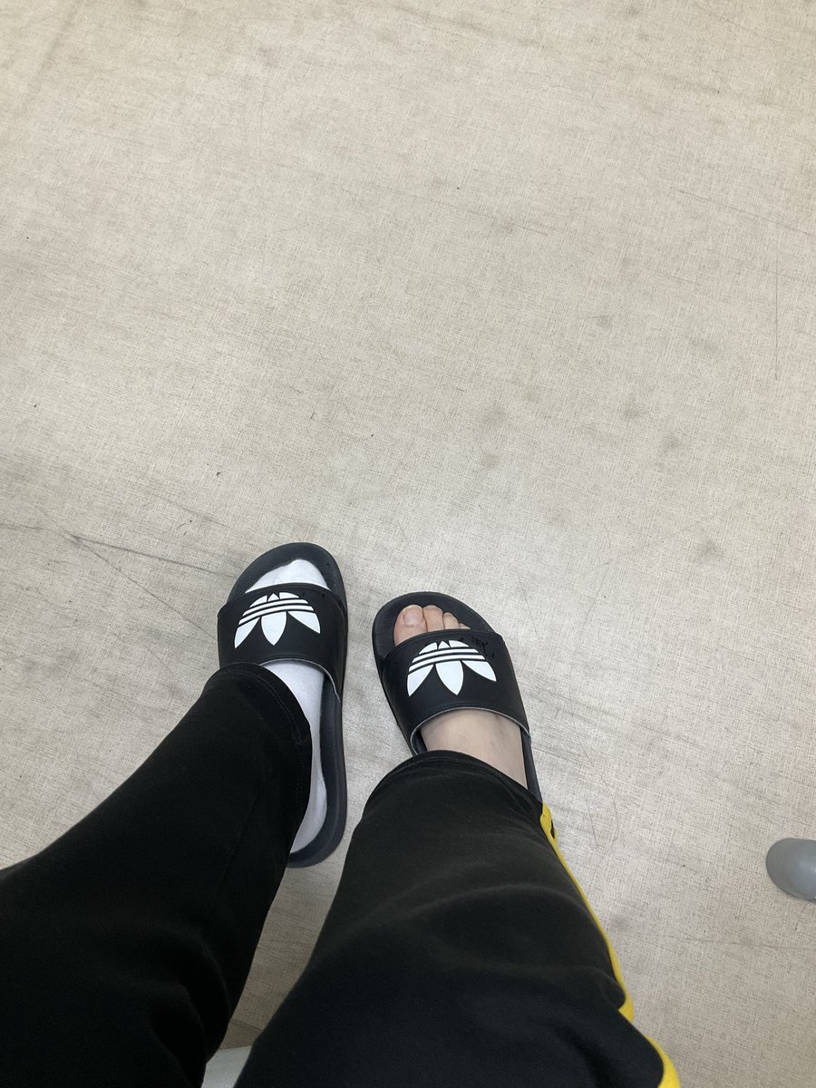 luvfourty's tweet image. 시발 #ootd