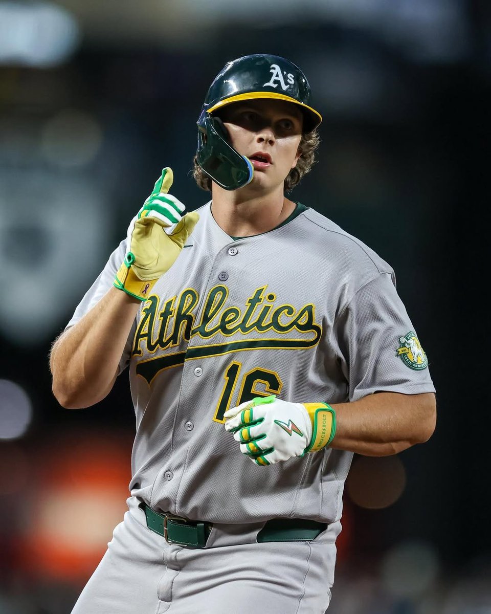 Uprooted tweet media