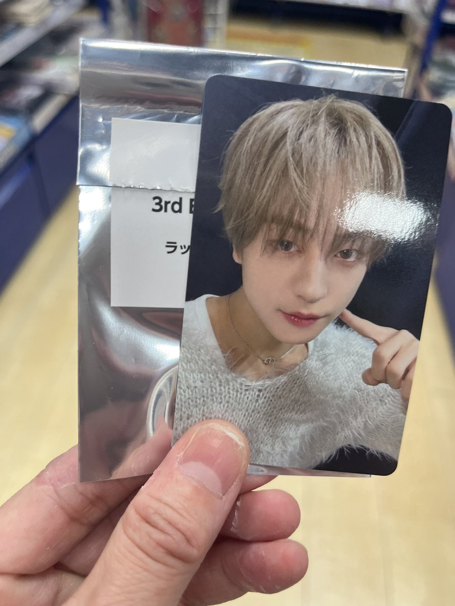 がつこ tweet media