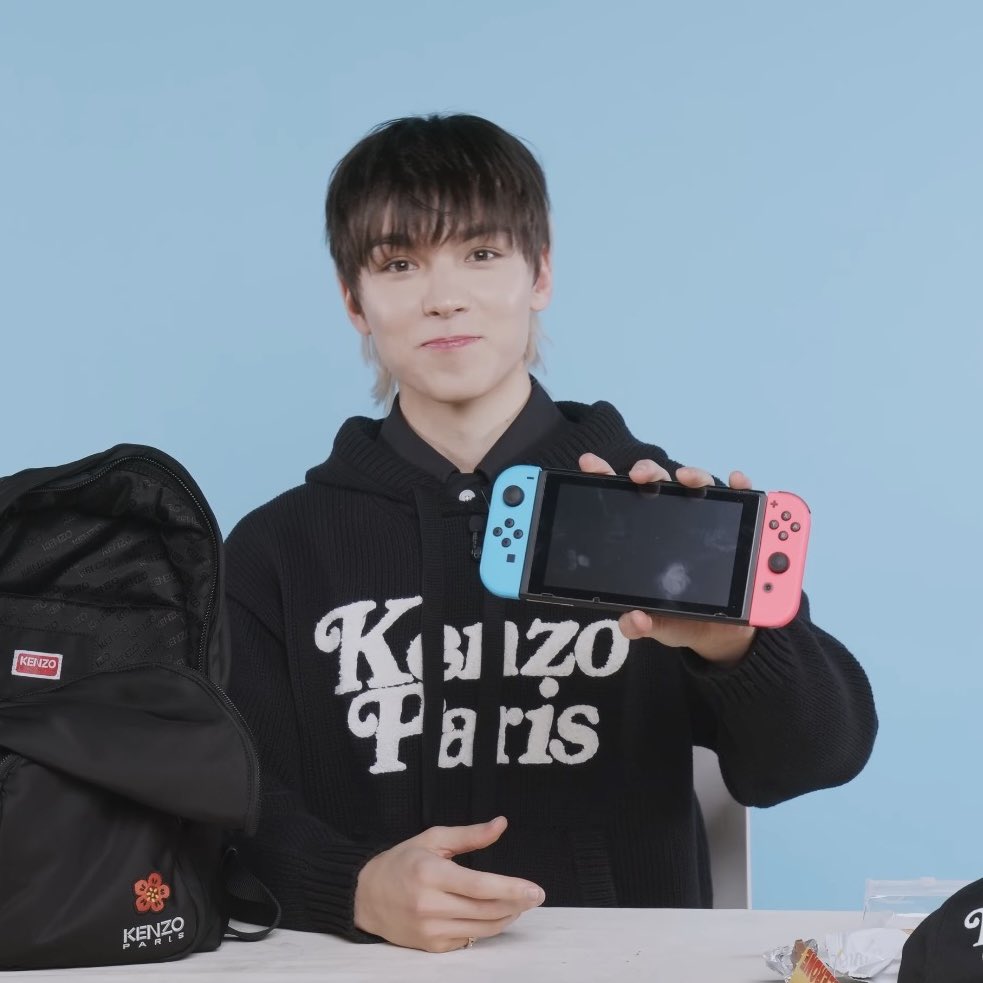 i wonder what he’s playing these days