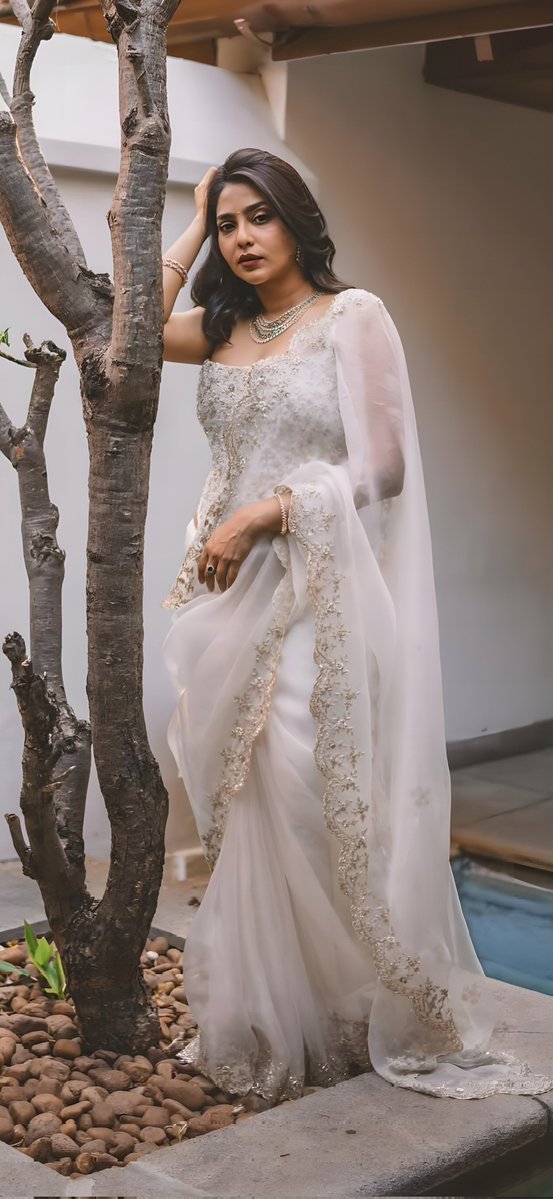 ActressAesthete's tweet image. Aishwarya Lekshmi 
#AishwaryaLekshmi #Aishu