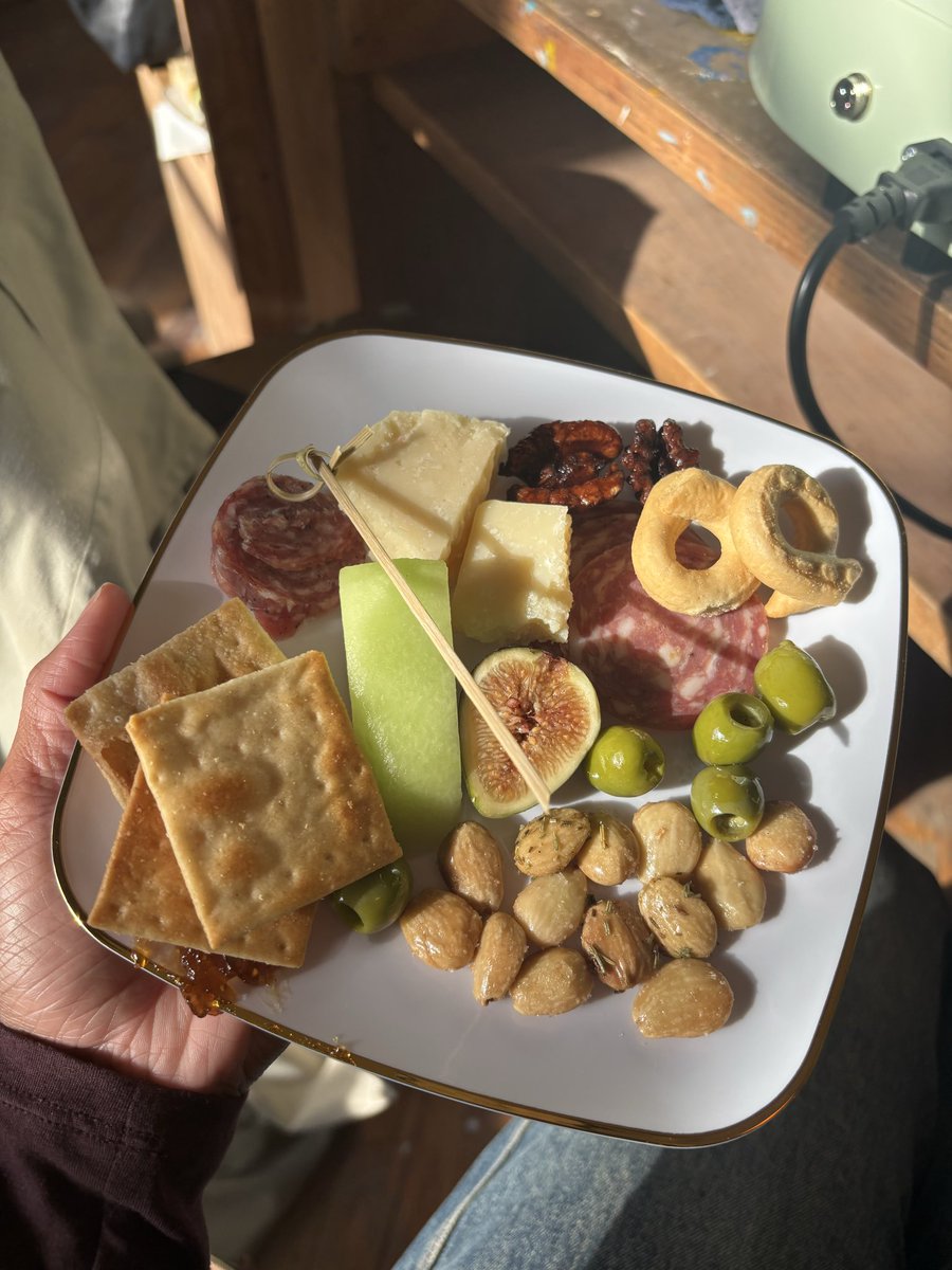222eating's tweet photo. event plate https://t.co/aykbqBwn0i